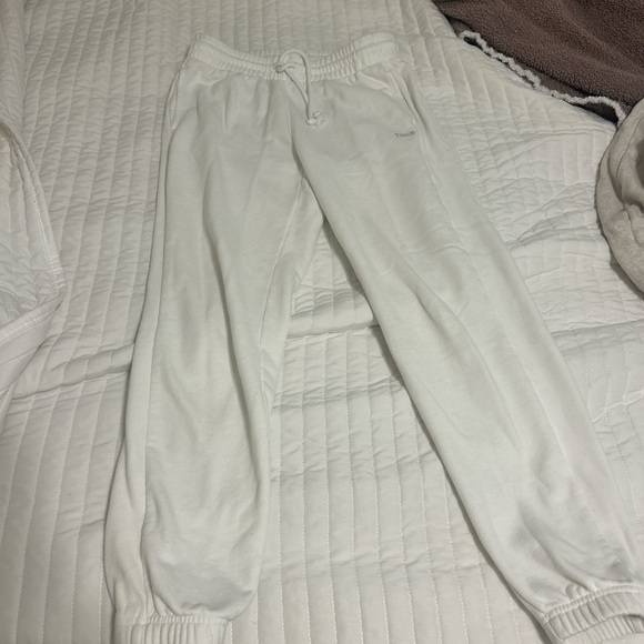 TNA Other - Artizia sweatpants